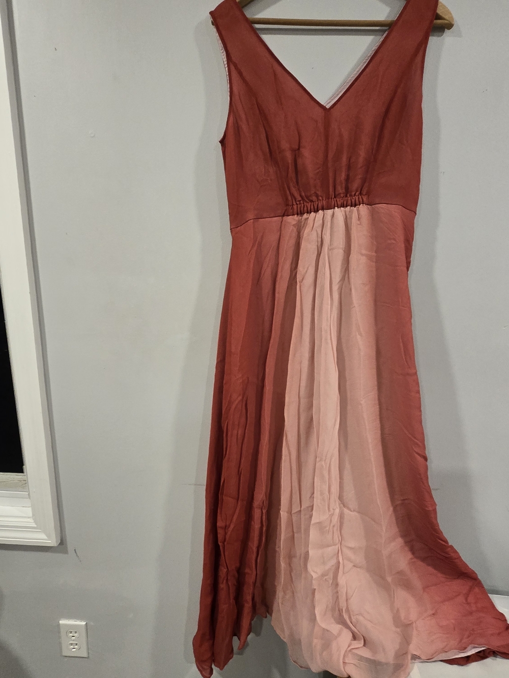 Sleeveless V-Neck Ombre Maxi Dress in Coral and Blush Pink
